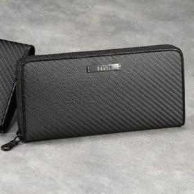 〈ＦＲＵＨ〉リアルカーボンラウンドジップウォレット