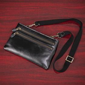 〈ＳＡＤＤＬＥ〉牛革製スリムな横型ショルダーポーチ